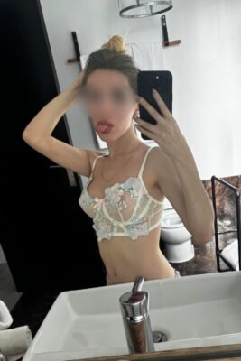 candid selfie escort madrid Stacy